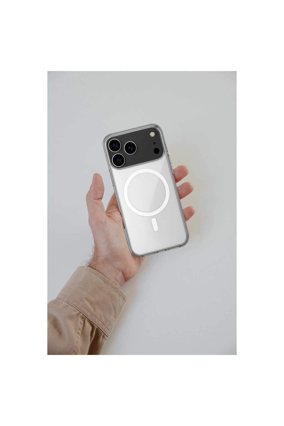 Apple iPhone 17 Pro Uyumlu Kılıf Magneticsafe Şeffaf Silikon - Şeffaf