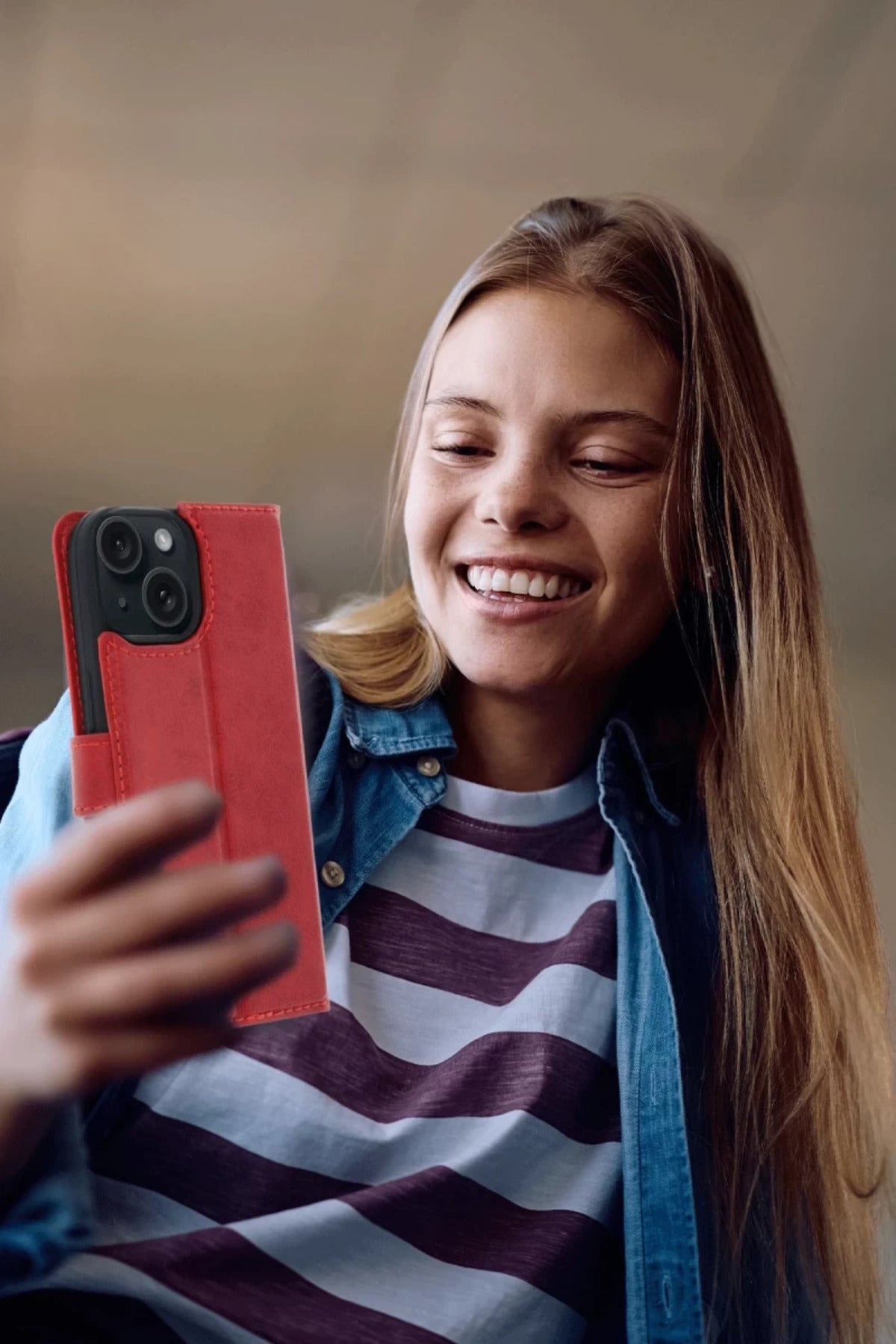 Apple iPhone 15 Uyumlu Trend S Plus Kapaklı Kılıf - Yeşil
